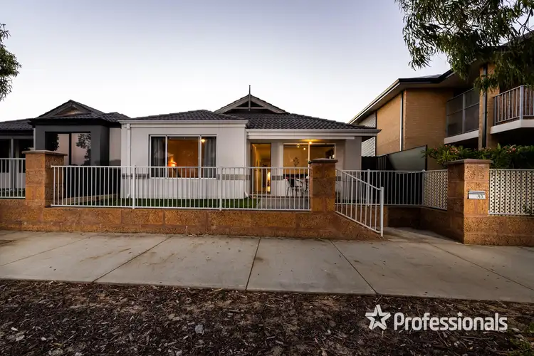 90 Joseph Banks Boulevard, Banksia Grove WA 6031