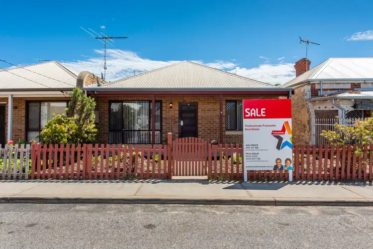 4 Sheedy Street, South Fremantle WA 6162