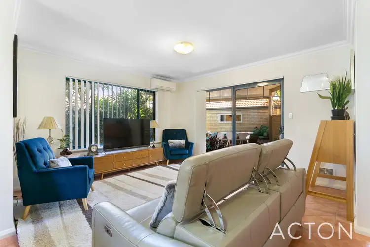 2/20 Crocker Way, Innaloo WA 6018