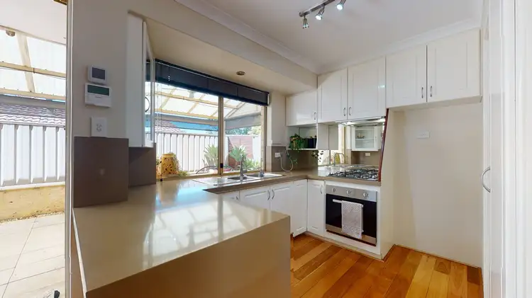 1/18 Bristol Avenue, Bicton WA 6157