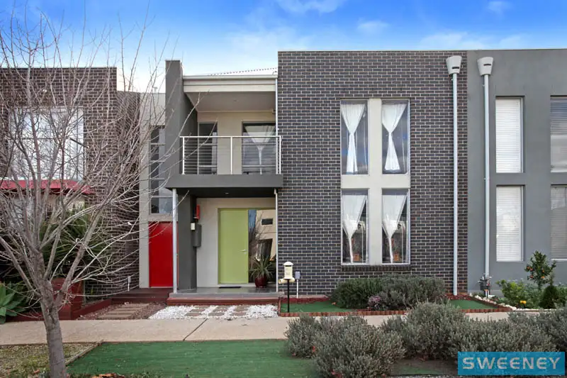 Main view of Homely townhouse listing, 44 Broadway, Caroline Springs VIC 3023