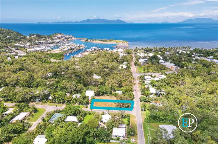 25 Kelly Street, Nelly Bay QLD 4819