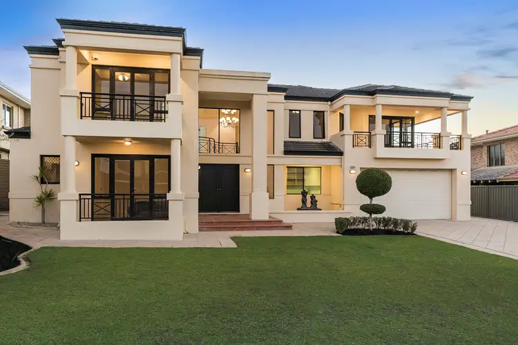 74 Le Souef Drive, Kardinya WA 6163