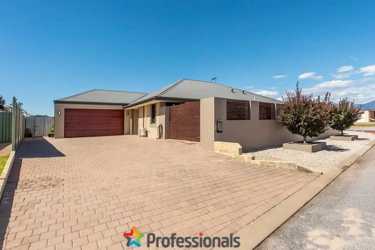 2 Cooeyup Close, Ravenswood WA 6208