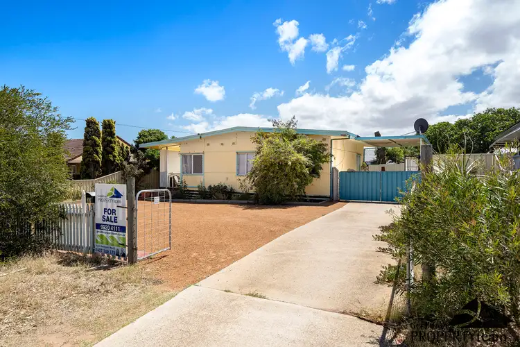 37 Abelia Street, Rangeway WA 6530