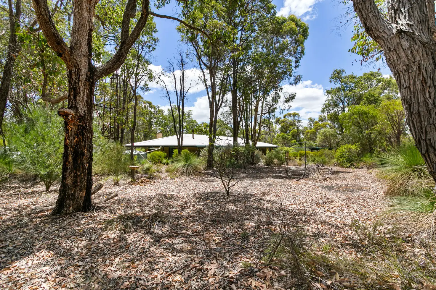 Main view of Homely house listing, 690 Warrigal Way, Chidlow WA 6556
