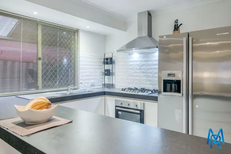 Sixth view of Homely house listing, 2 Weetman Cove, Cannington WA 6107