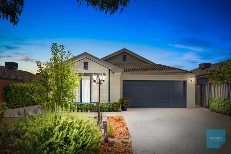 7 Pro Hart Way, Caroline Springs VIC 3023
