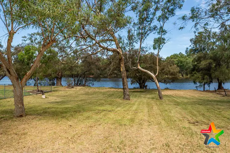 15 Bassendean Parade, Bassendean WA 6054