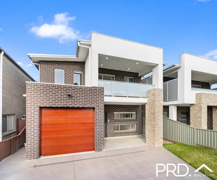 5 Singleton Avenue, East Hills NSW 2213