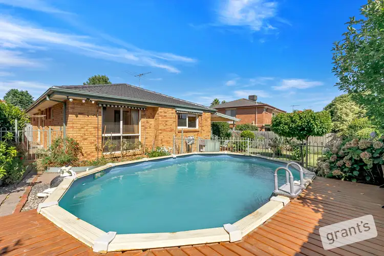 Fourth view of Homely house listing, 5 Huxley Crescent, Endeavour Hills VIC 3802