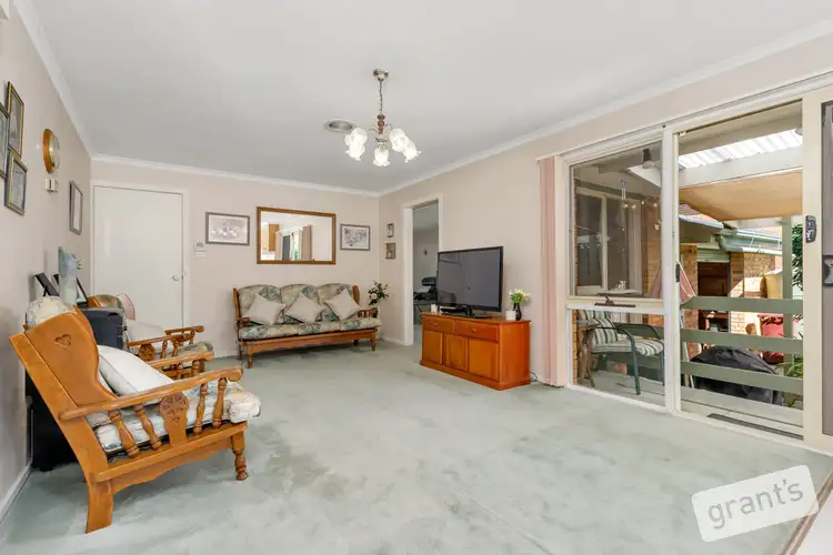 Sixth view of Homely house listing, 5 Huxley Crescent, Endeavour Hills VIC 3802