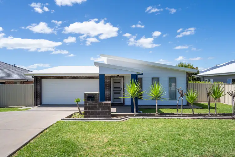 25 Jeffery Circuit, Tumut NSW 2720
