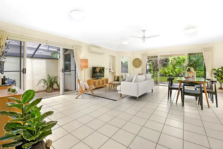 52/76 Bayview Street, Runaway Bay QLD 4216