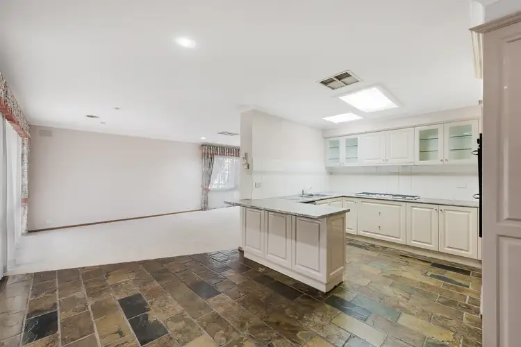 Sixth view of Homely house listing, 1 Nash Court, Endeavour Hills VIC 3802