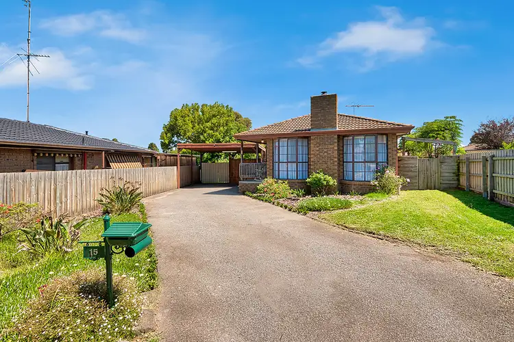 15 Marsden Court, Cranbourne North VIC 3977
