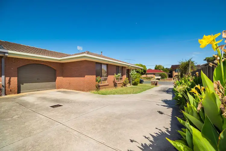 Main view of Homely house listing, 1/14 Gayview Drive, Wodonga VIC 3690