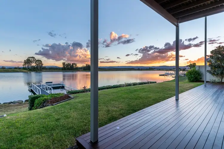 21 Pearl Beach Drive, Helensvale QLD 4212