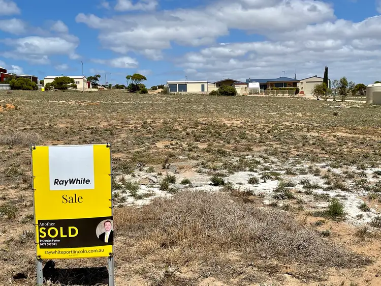 3 O'Loughlin Tce, Port Neill SA 5604