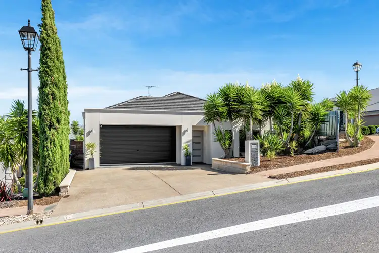 13 Thomas Way, Hallett Cove SA 5158