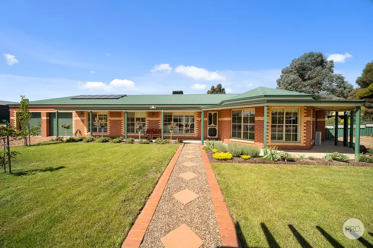 1a Emmaline Drive, Maiden Gully VIC 3551