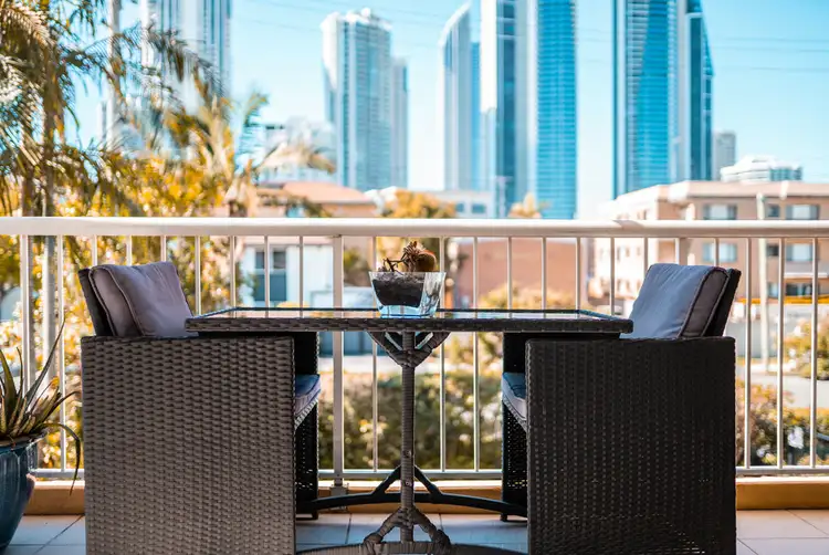 10/16 Stanhill Drive, Chevron Island QLD 4217