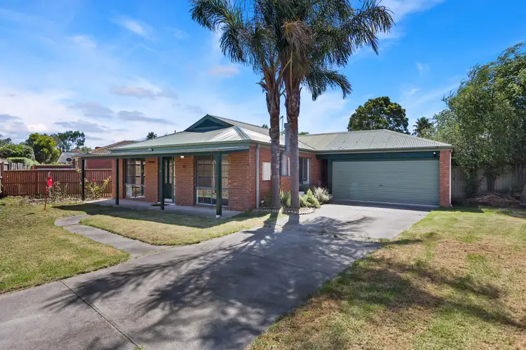 18 Erinka Crescent, Patterson Lakes VIC 3197