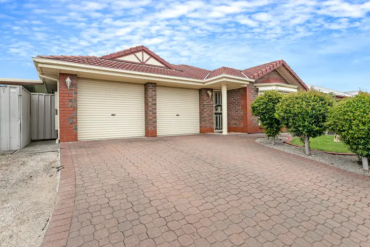 7 Verdant Parade, Woodcroft SA 5162