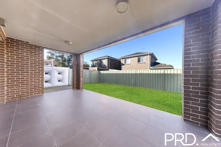 9A Matthews Avenue