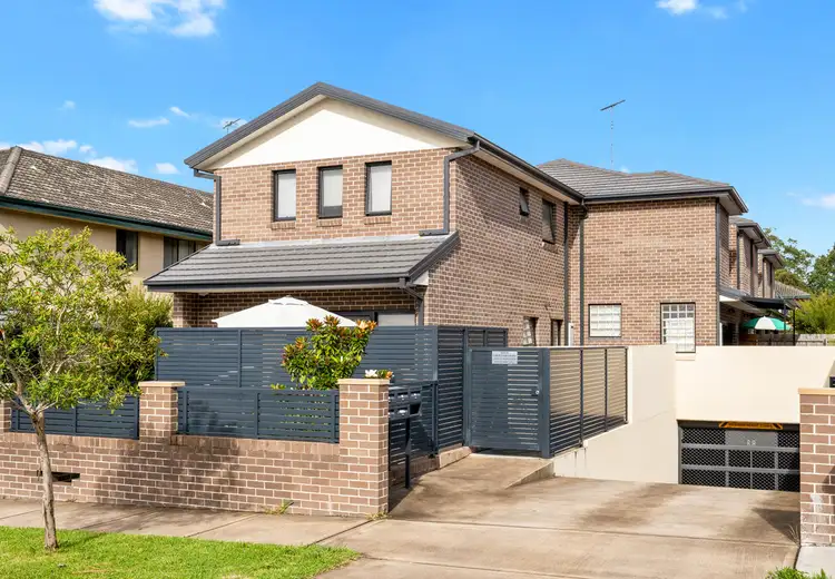 3/27 Dunmore Street, Croydon Park NSW 2133