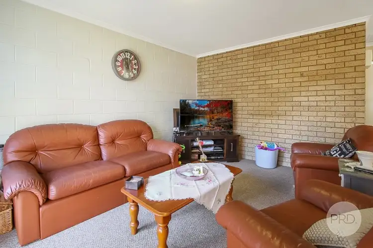 Second view of Homely house listing, 2/401 Griffith Road, Lavington NSW 2641