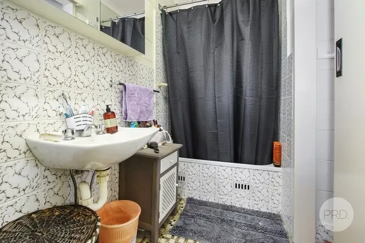Sixth view of Homely house listing, 2/401 Griffith Road, Lavington NSW 2641