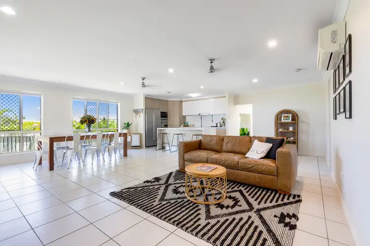 2 Crestview Crescent, Bucasia QLD 4750