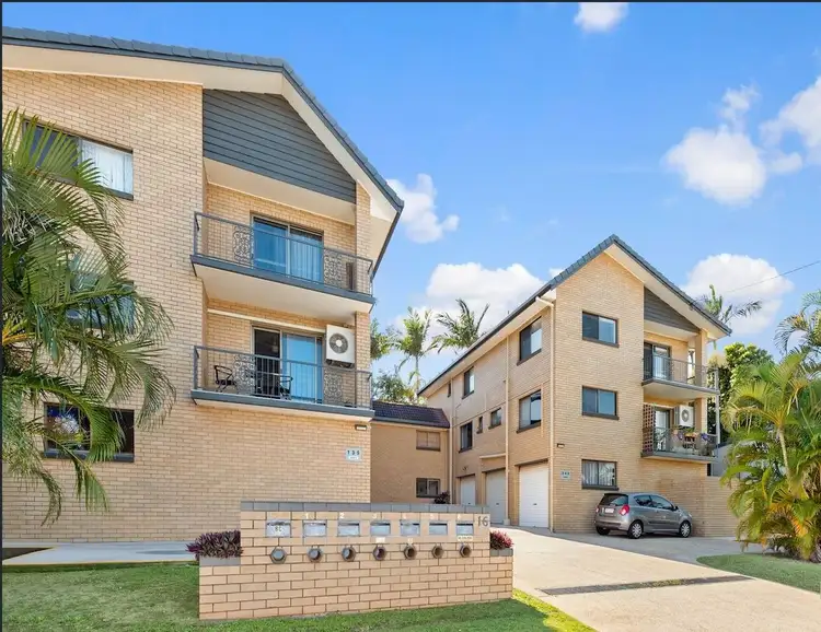 2/16 Shields Street, Redcliffe QLD 4020