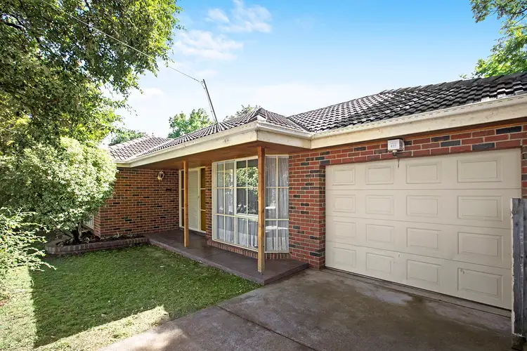 Main view of Homely unit listing, 2/11 Rossmith Avenue, Beaumaris VIC 3193