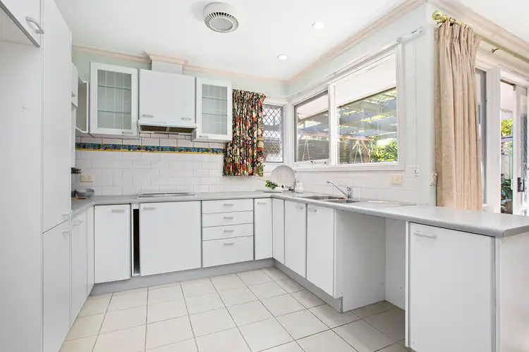 Sixth view of Homely unit listing, 2/11 Rossmith Avenue, Beaumaris VIC 3193