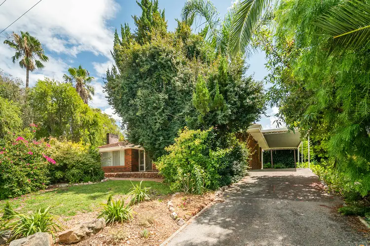305 Coolgardie Street, Mundaring WA 6073