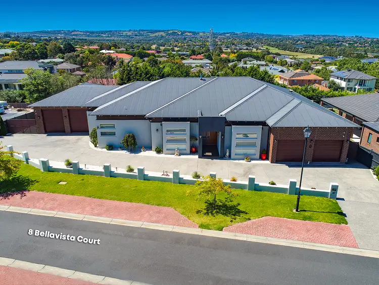 8 Bellavista Court, Narre Warren North VIC 3804