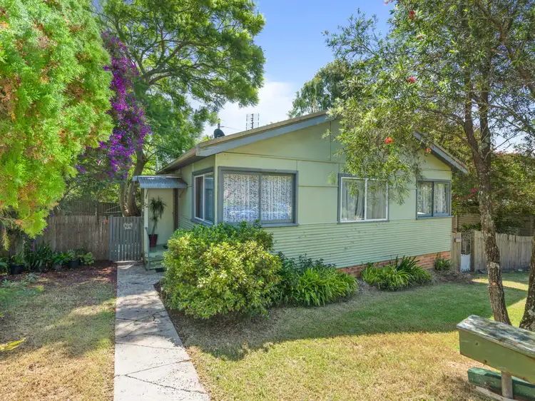 22 Campbell Street, North Gosford NSW 2250