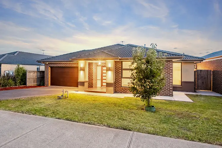 Second view of Homely house listing, 19 Chantenay Parade, Cranbourne North VIC 3977