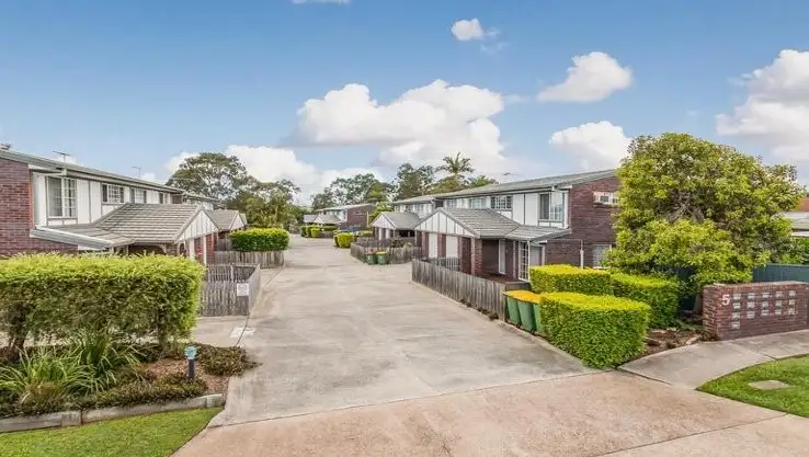 Main view of Homely townhouse listing, 11/5 Aramac Court, Capalaba QLD 4157