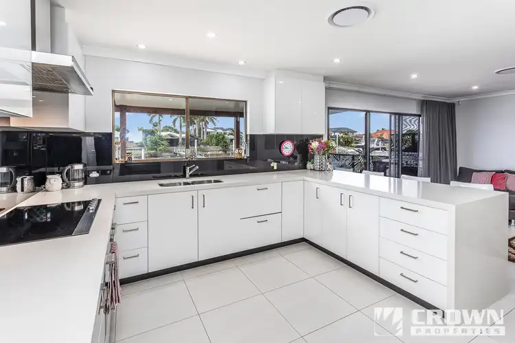 Sixth view of Homely house listing, 10 Courageous Court, Newport QLD 4020