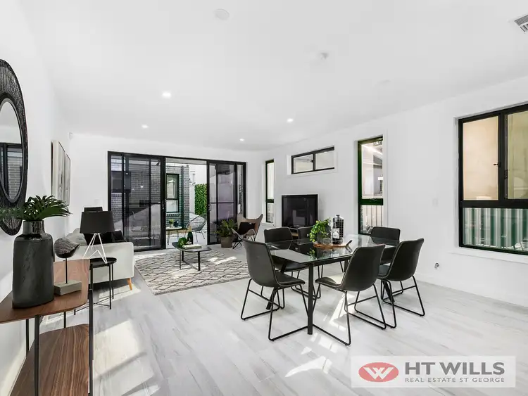 Second view of Homely semi-detached listing, 17a Carwar Avenue, Carss Park NSW 2221