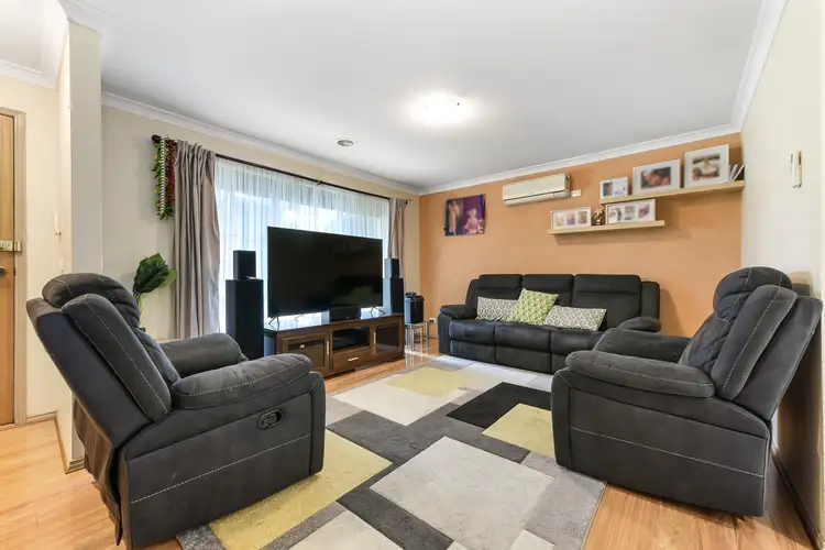 Third view of Homely house listing, 10 Rosalie Court, Hampton Park VIC 3976