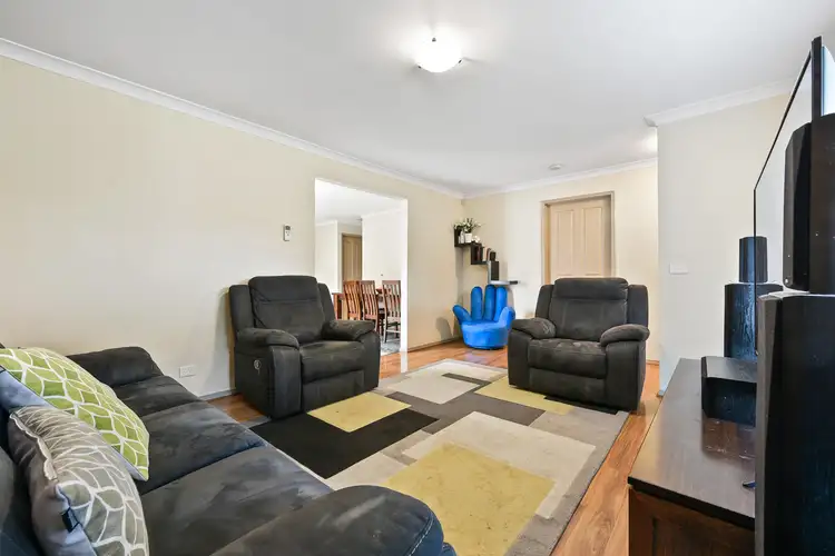 Fourth view of Homely house listing, 10 Rosalie Court, Hampton Park VIC 3976