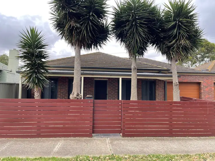 1A Pine Avenue, North Shore VIC 3214