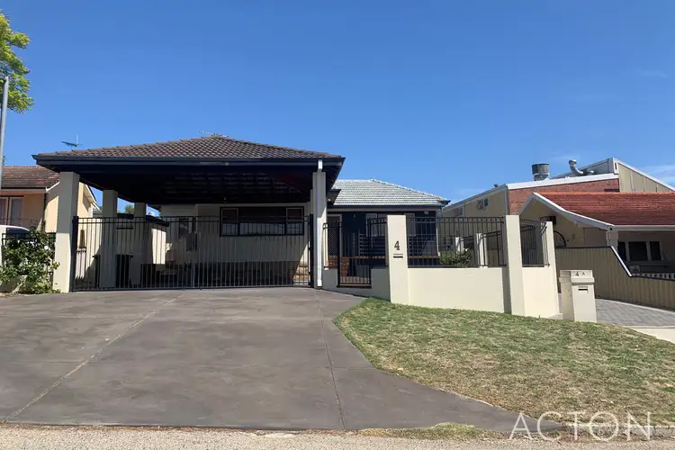4 Robann Way