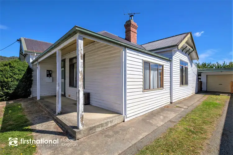 27 Sale Street, Huonville TAS 7109
