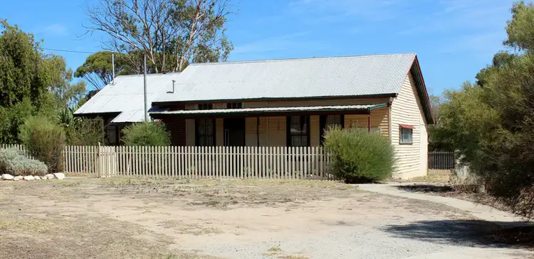 174 Duke St East, Northam WA 6401
