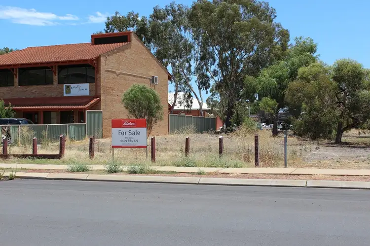 96 Wellington St, Northam WA 6401